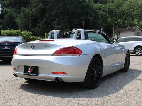 Used 2011 BMW Z4 sDrive35i RWD image 8
