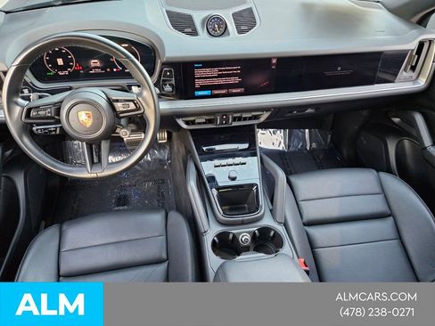 Used 2024 Porsche Cayenne S AWD/4WD image 17