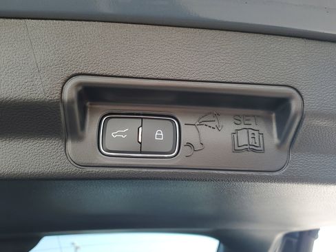 Certified 2025 Ford Explorer ST image 10