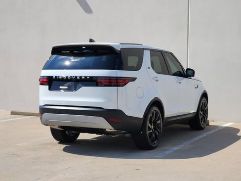Used 2025 Land Rover Discovery S AWD/4WD image 4