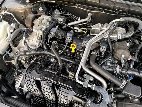Used 2025 Nissan Altima 2.5 SV FWD image 31