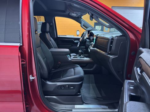 Used 2023 GMC Sierra 1500 SLT w/ SLT Convenience Package AWD/4WD image 20