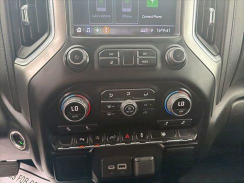 Used 2022 Chevrolet Silverado 1500 LT w/ Safety Package AWD/4WD image 8