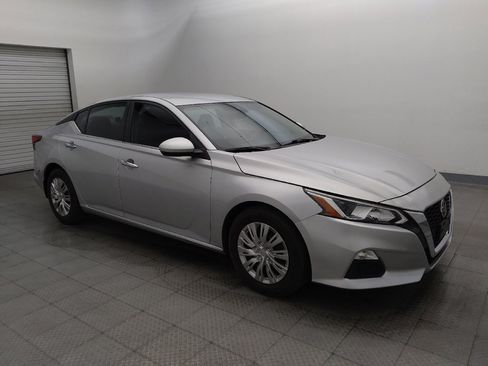 Used 2022 Nissan Altima 2.5 S FWD image 11