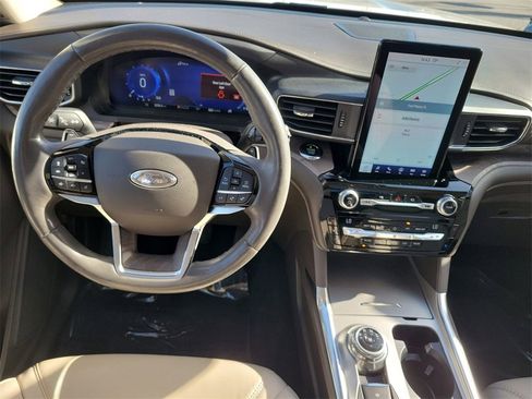 Used 2021 Ford Explorer Platinum w/ Equipment Group 601A image 19