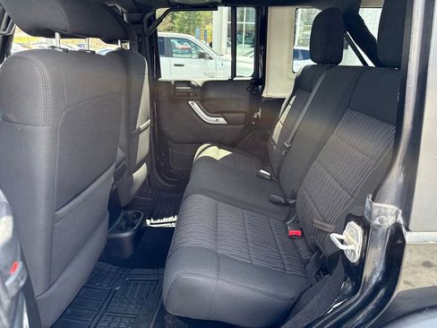 Used 2012 Jeep Wrangler Unlimited Rubicon w/ Dual Top Group image 15