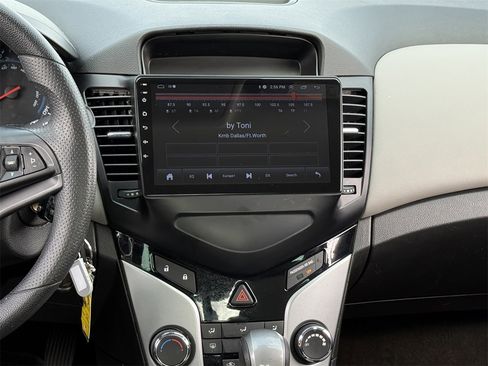 Used 2014 Chevrolet Cruze LS image 16