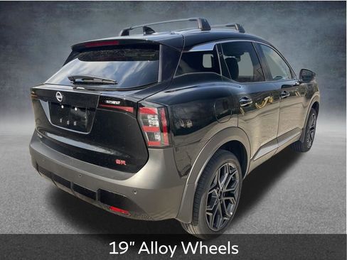 Used 2025 Nissan Kicks SR image 8