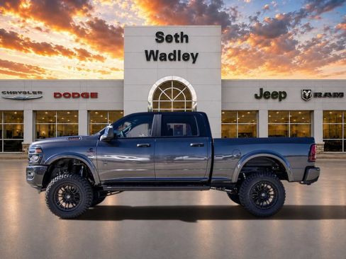 New 2025 RAM 2500 Big Horn AWD/4WD image 4