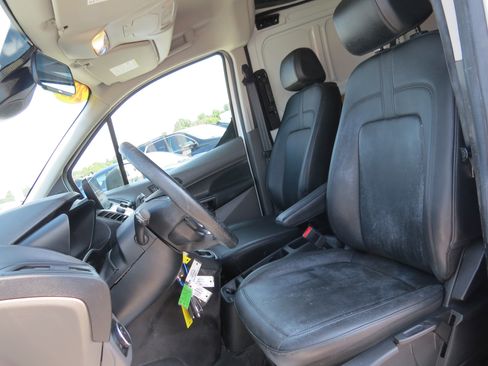 Used 2021 Ford Transit Connect XL image 15