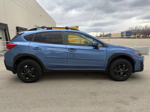 Used 2019 Subaru Crosstrek 2.0i Premium AWD/4WD image 17