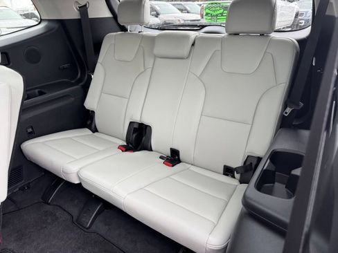 Used 2024 Kia Telluride SX Prestige image 14