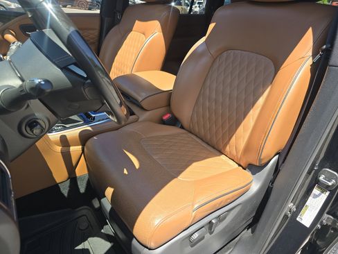 Used 2023 INFINITI QX80 Premium Select AWD/4WD image 24