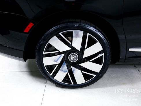 New 2026 Rolls-Royce Cullinan AWD/4WD image 37