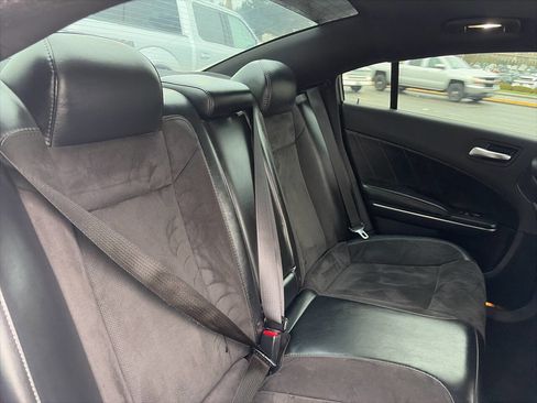 Used 2016 Dodge Charger R/T Scat Pack w/ Technology Group image 26