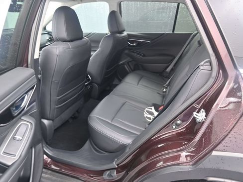 Used 2025 Subaru Outback Limited AWD/4WD image 18