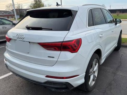 Used 2022 Audi Q3 2.0T Premium Plus image 3