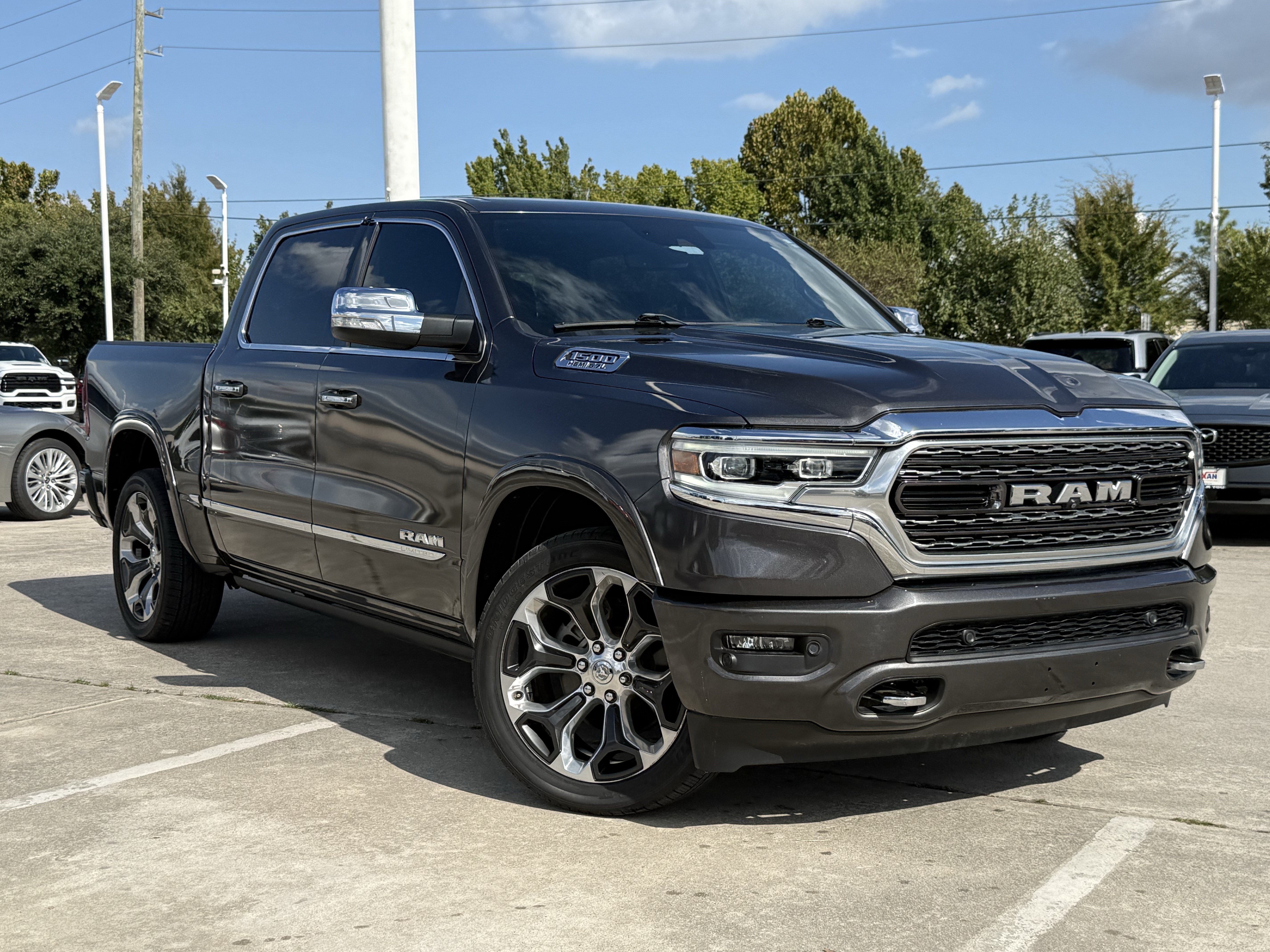 Used 2019 RAM 1500 Limited w/ Advanced Safety Group AWD/4WD image 2