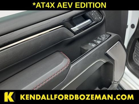 Used 2025 GMC Sierra 2500 AT4X w/ AT4X AEV Edition AWD/4WD image 10