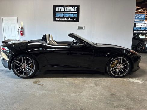 Used 2020 Jaguar F-TYPE Convertible image 7