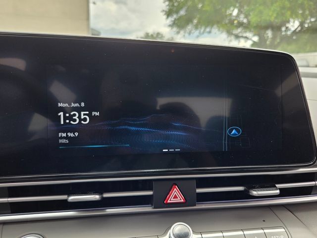 Used 2024 Hyundai Elantra SEL FWD image 22