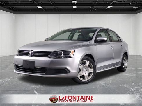 Used 2014 Volkswagen Jetta SE image 1