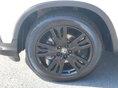 Certified 2022 Honda Pilot Black Edition image 9