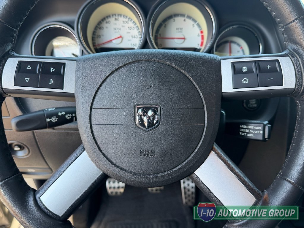 Used 2010 Dodge Challenger R/T RWD image 32
