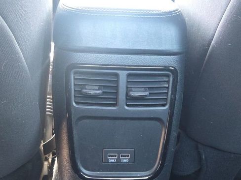 Used 2023 Dodge Charger SXT w/ Blacktop Package AWD/4WD image 17