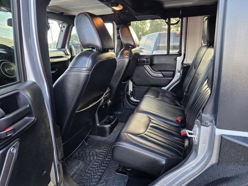 Used 2015 Jeep Wrangler Unlimited Sport AWD/4WD image 17