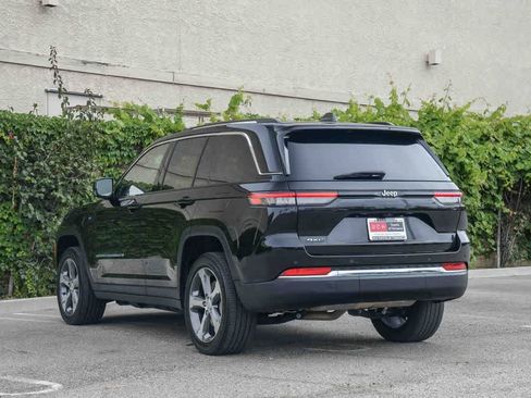 Used 2022 Jeep Grand Cherokee Limited 4xe AWD/4WD image 9