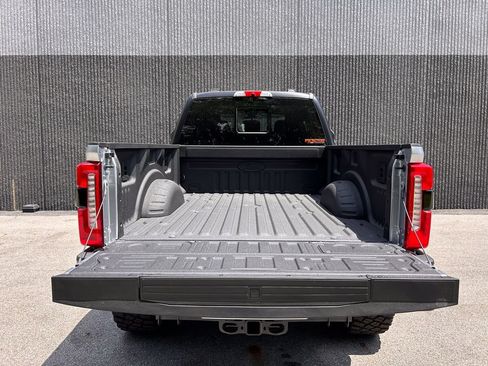New 2026 Ford F250 Lariat w/ Black Appearance Package AWD/4WD image 19