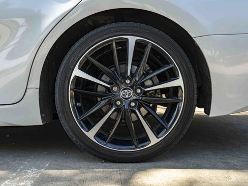Used 2018 Toyota Camry XSE w/ Driver Assist Package FWD image 15