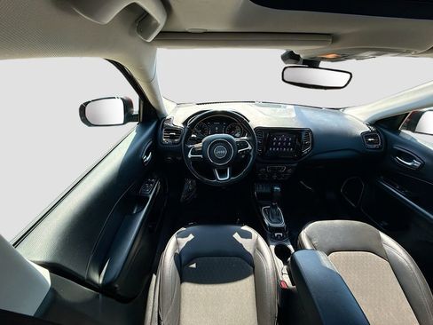 Used 2021 Jeep Compass Latitude w/ Sun and Sound Group FWD image 23