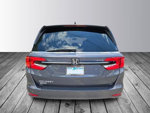 Certified 2024 Honda Odyssey EX-L image 4