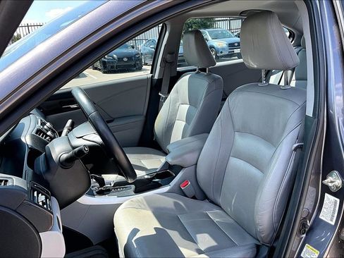 Used 2015 Honda Accord EX-L image 29