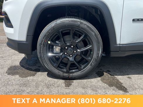 New 2026 Jeep Compass Latitude AWD/4WD image 24