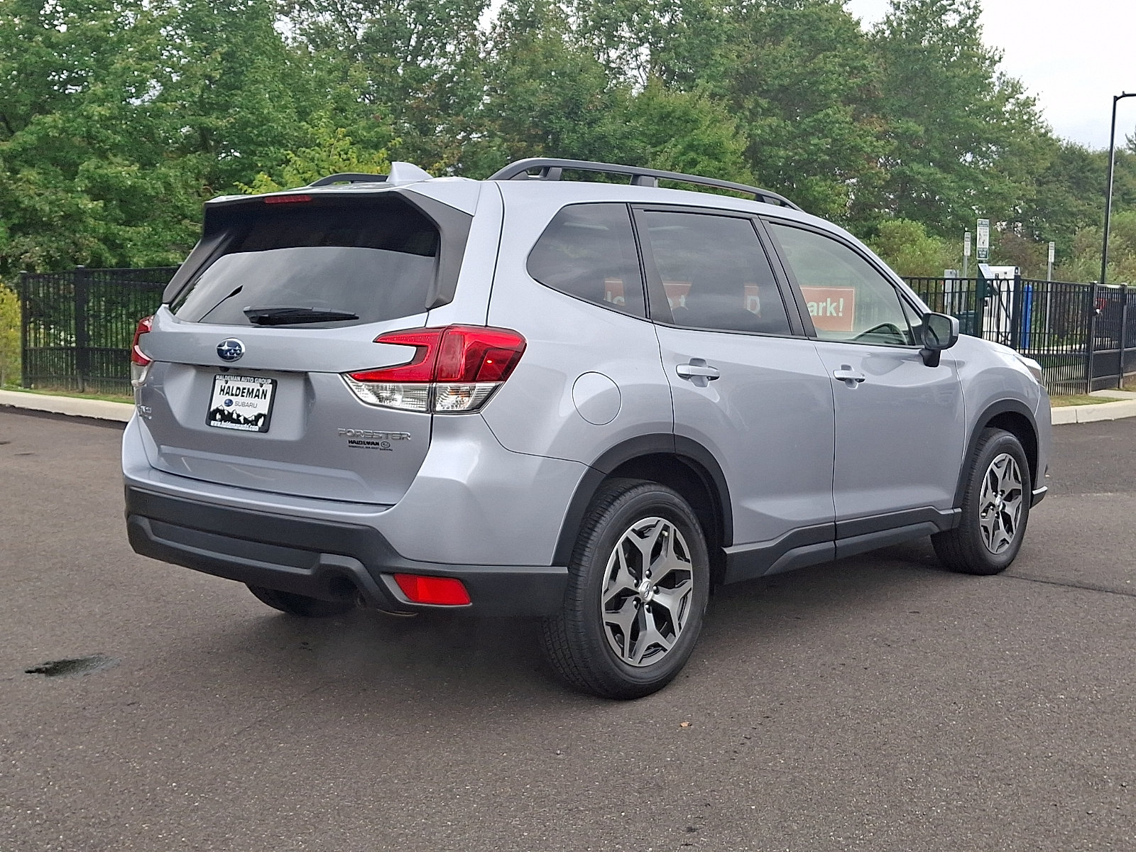 Certified 2023 Subaru Forester Premium AWD/4WD image 7