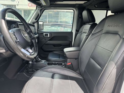 Used 2020 Jeep Wrangler Unlimited Sahara AWD/4WD image 13