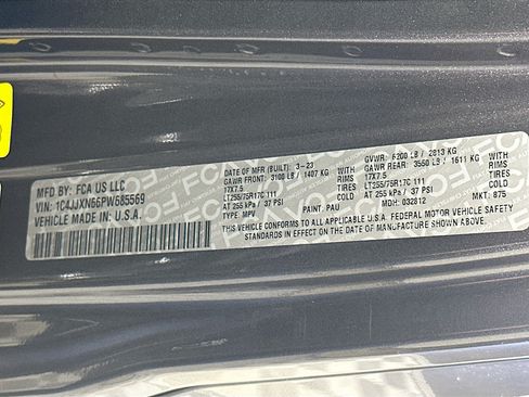 Used 2023 Jeep Wrangler Unlimited w/ 8.4" Radio Group AWD/4WD image 12