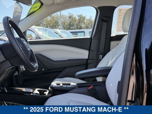Certified 2025 Ford Mustang Mach-E Premium image 20