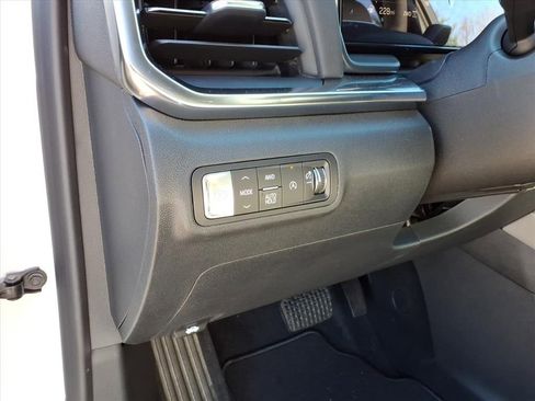 Used 2026 GMC Terrain Elevation w/ Elevation Premium Package image 17