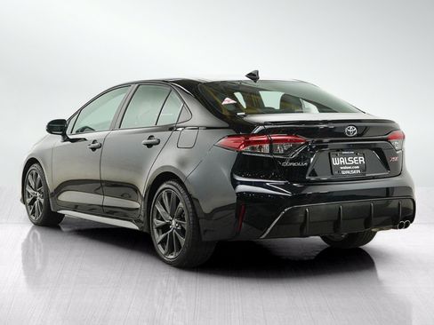Used 2025 Toyota Corolla XSE FWD image 3