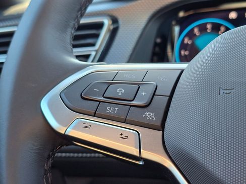 New 2026 Volkswagen Atlas Cross Sport SEL Premium R-Line image 33