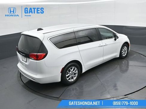 Used 2023 Chrysler Voyager LX image 50