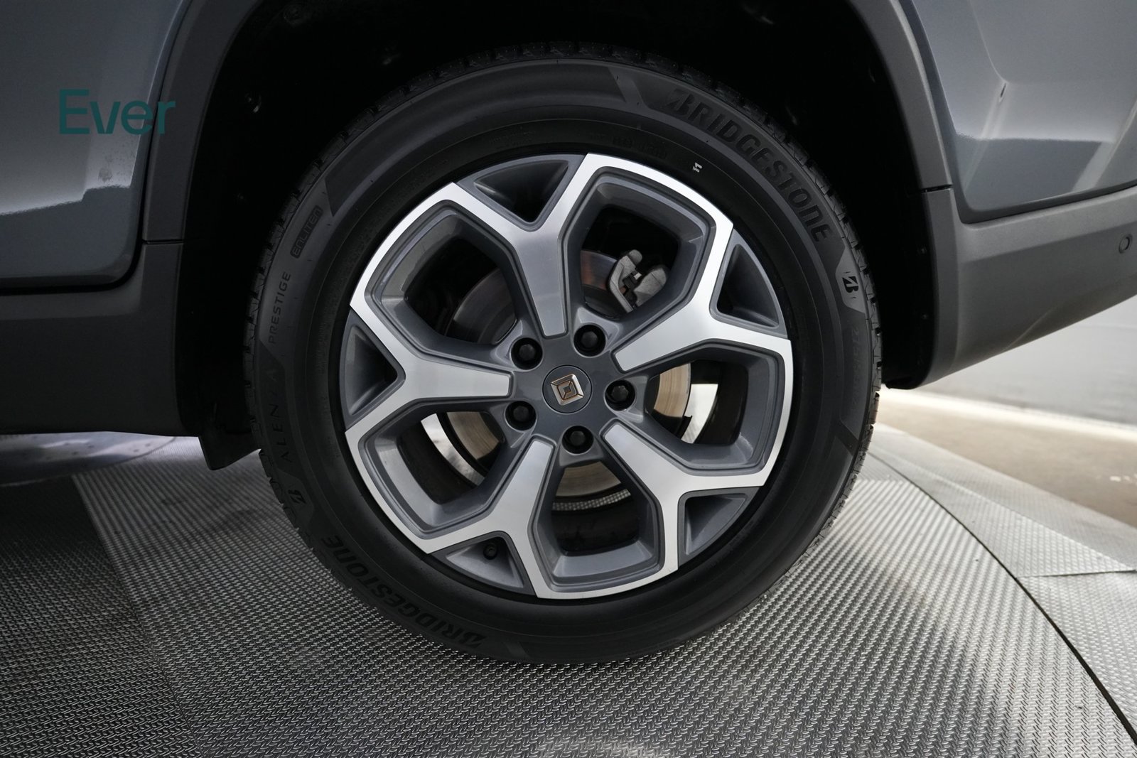Used 2024 Rivian R1T Adventure Dual AWD/4WD image 9