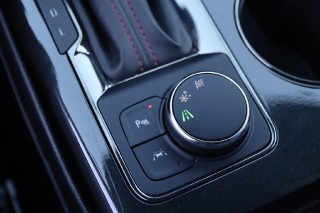 Used 2025 Chevrolet Blazer RS FWD image 21