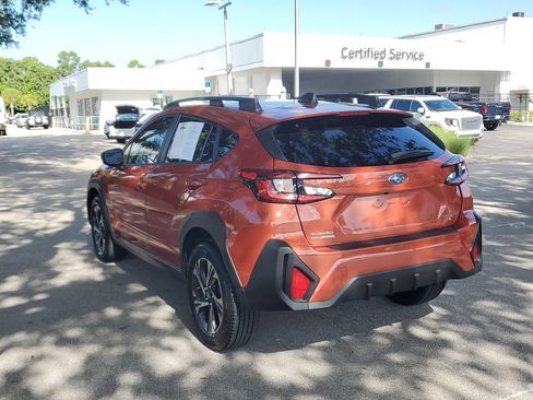 Used 2024 Subaru Crosstrek 2.0i Premium AWD/4WD image 3