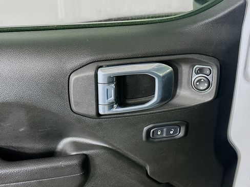 Used 2022 Jeep Wrangler Unlimited Sport AWD/4WD image 15