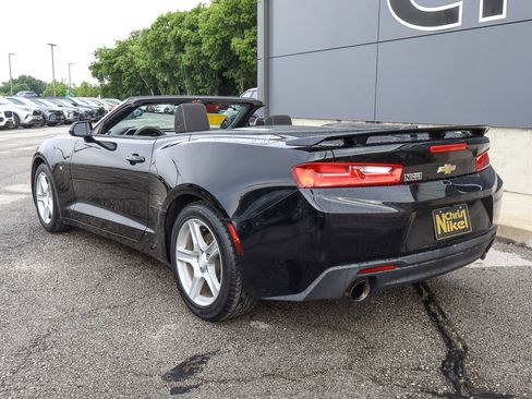 Used 2017 Chevrolet Camaro LT w/ Technology Package RWD image 6